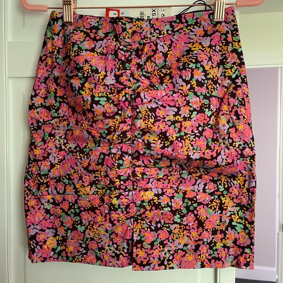 Zara Floral Skirt - Picture 3 of 6